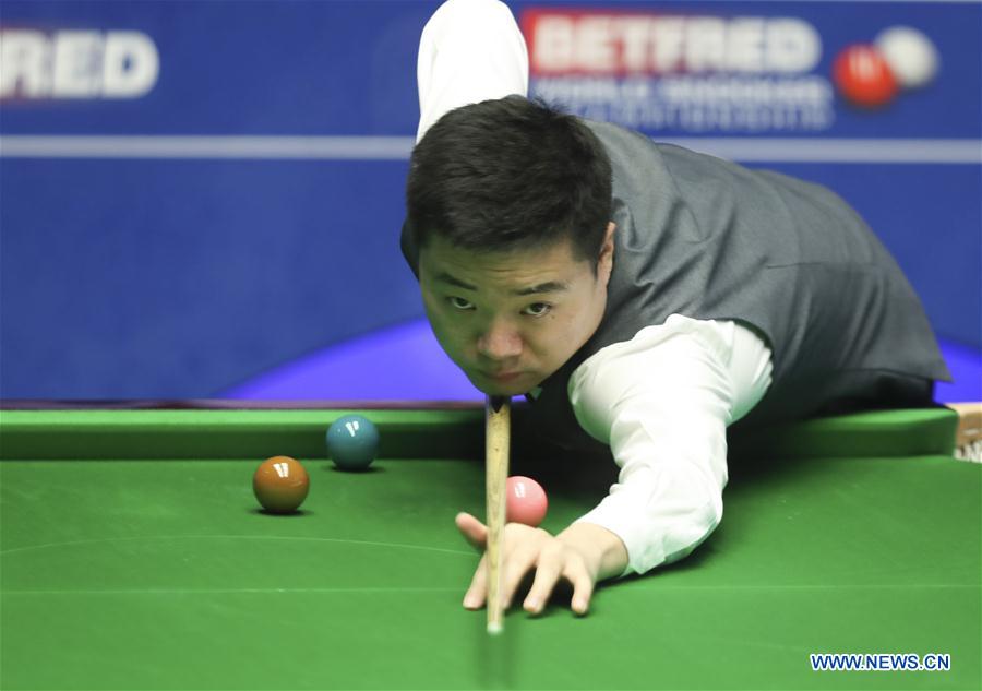 (SP)BRITAIN-SHEFFIELD-SNOOKER-WORLD CHAMPIONSHIP-DAY 3