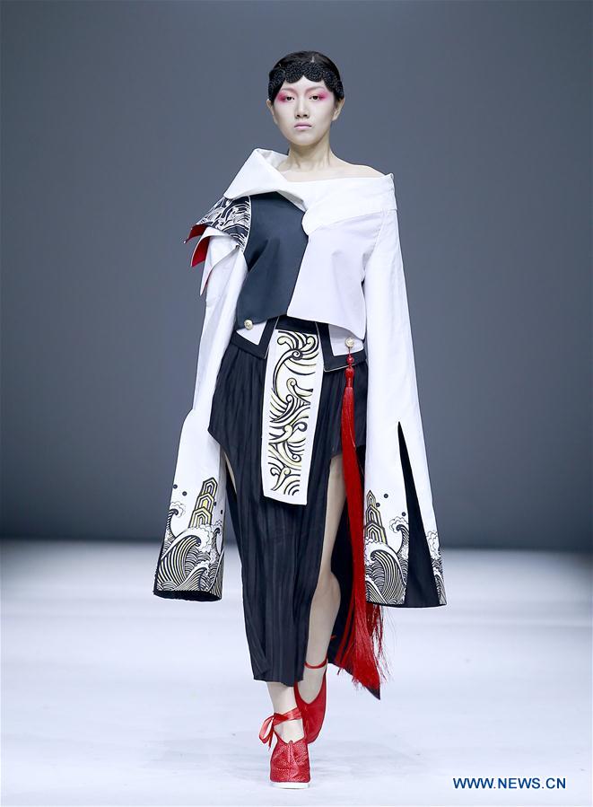 CHINA-BEIJING-GRADUATE FASHION WEEK (CN)