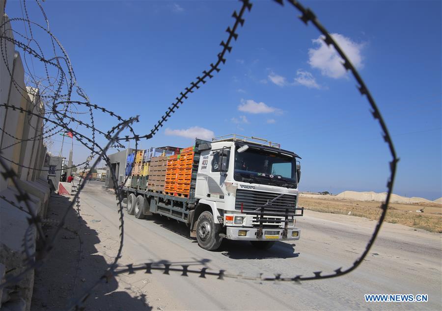 MIDEAST-GAZA-KEREM SHALOM CROSSING