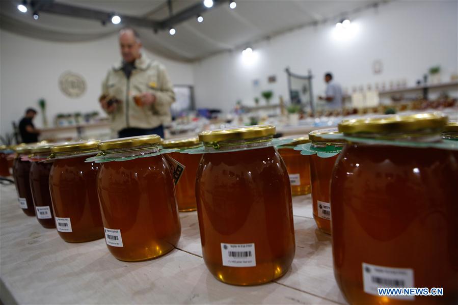 MIDEAST-MODI'IN-HONEY-ROSH HASHANAH