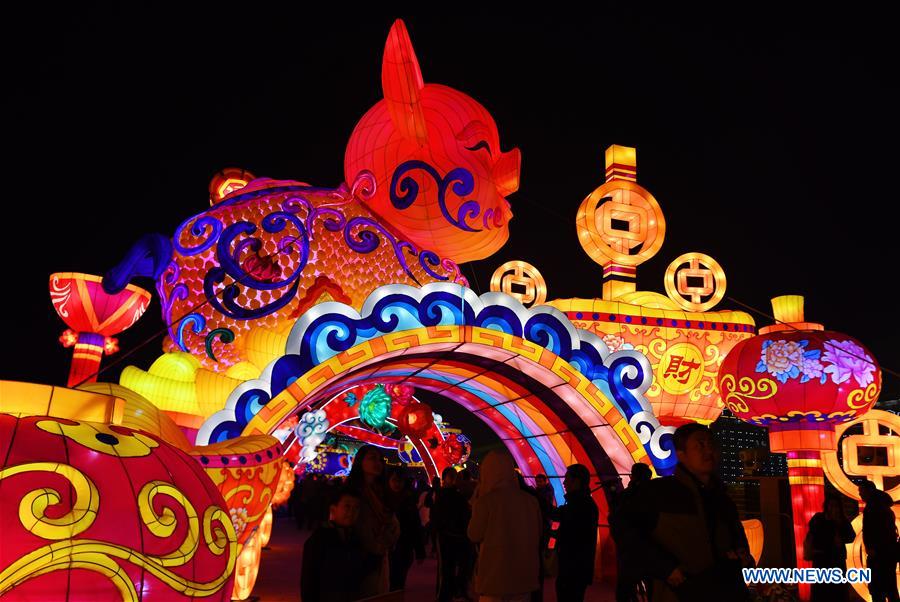 CHINA-SHAANXI-XI'AN-LIGHT SHOW (CN)