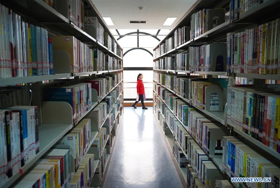 CHINA-SHAANXI-TEENAGERS-LIBRARY (CN)