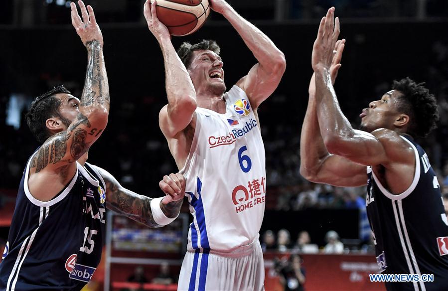 (SP)CHINA-SHENZHEN-BASKETBALL-FIBA WORLD CUP-GROUP K-CZE VS GRE(CN)