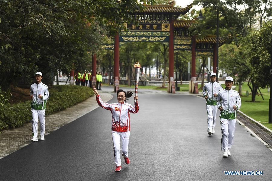 (SP)CHINA-WUHAN-7TH MILITARY WORLD GAMES-TORCH RELAY