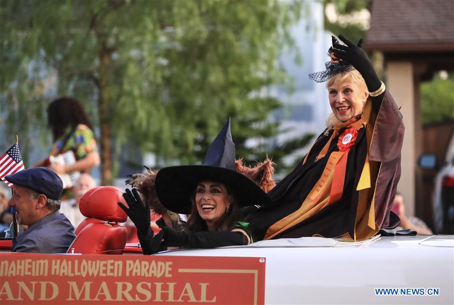 U.S.-CALIFORNIA-ANAHEIM-HALLOWEEN PARADE