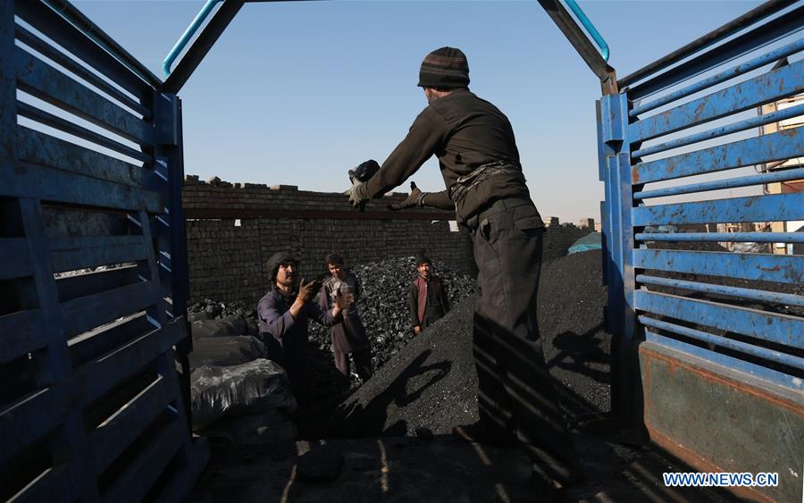 AFGHANISTAN-KABUL-COAL MARKET