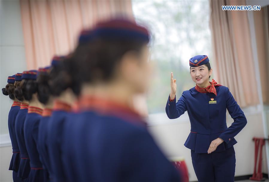 CHINA-HUBEI-BULLET TRAIN STEWARDS-ETIQUETTE TRAINING (CN)