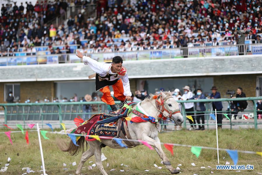 CHINA-GANSU-MAQU-HORSE RACING FESTIVAL-OPENING (CN)